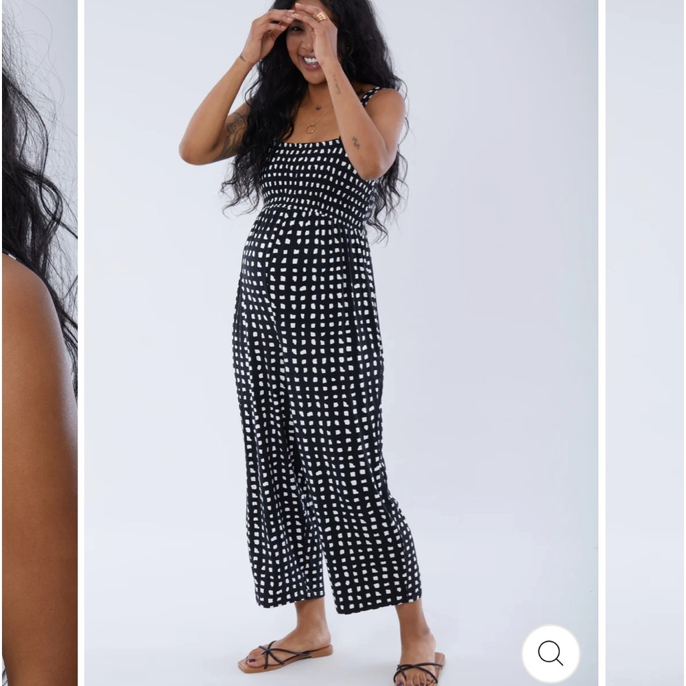 INGRID+ISABEL
SMOCKED BODICE JUMPSUIT